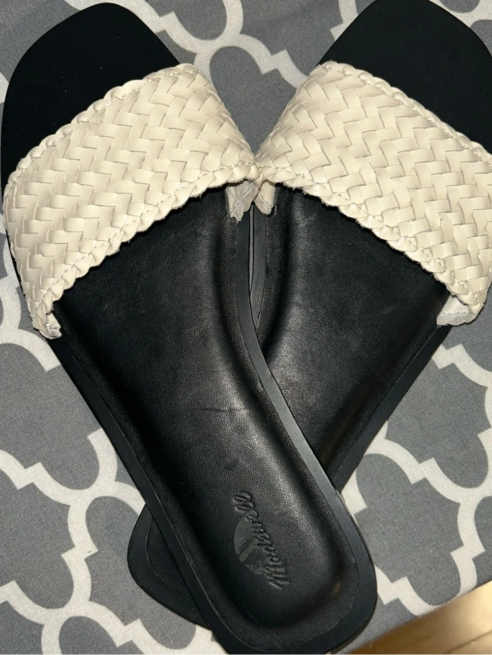 Madewell Woven Strap Slide Sandals in Black and Cream 10